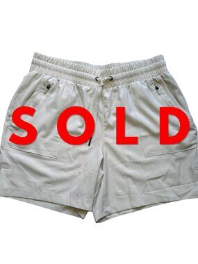 Mondetta Outdoor Project RN 88201, Women's Shorts, Medium, Light Beige/Gray NWOT